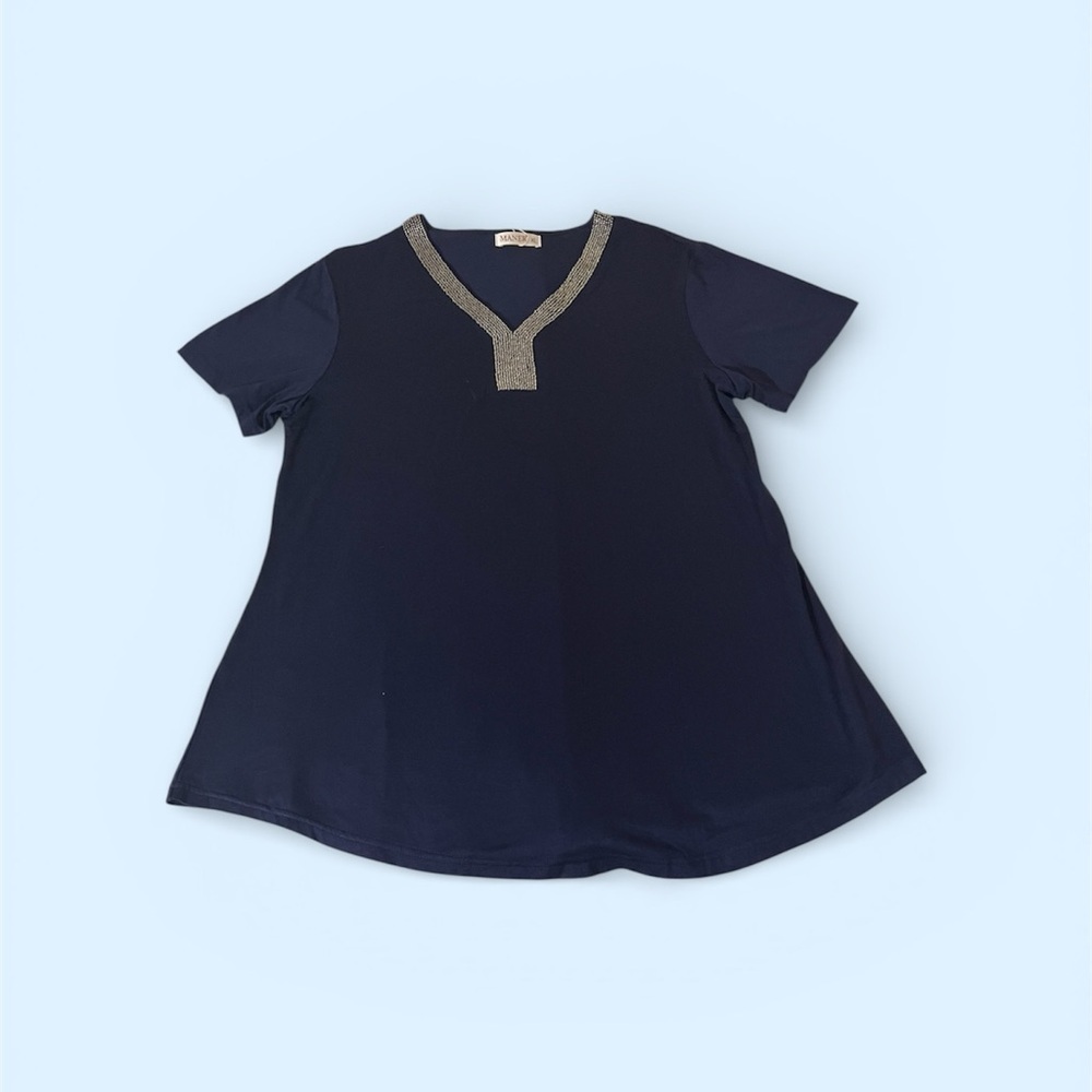 Chic Navy Short Sleeve V-Neck Top - Picture 2 of 4